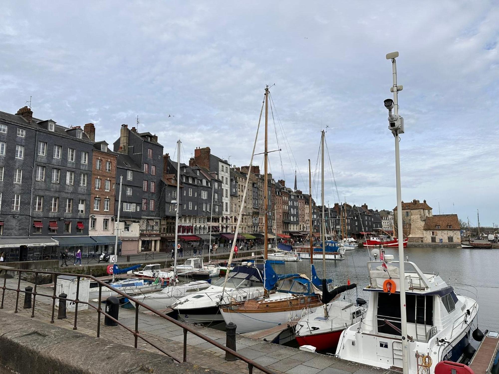 Large Apartment In City Center Honfleur Luaran gambar